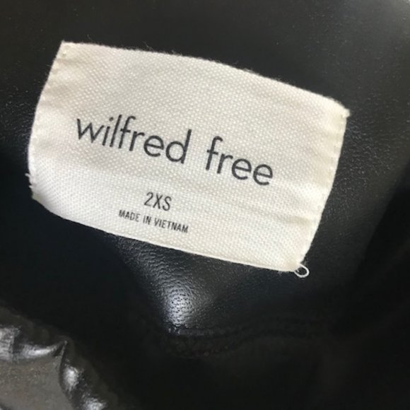 Aritzia High-waisted vegan leather legging - Picture 7 of 8
